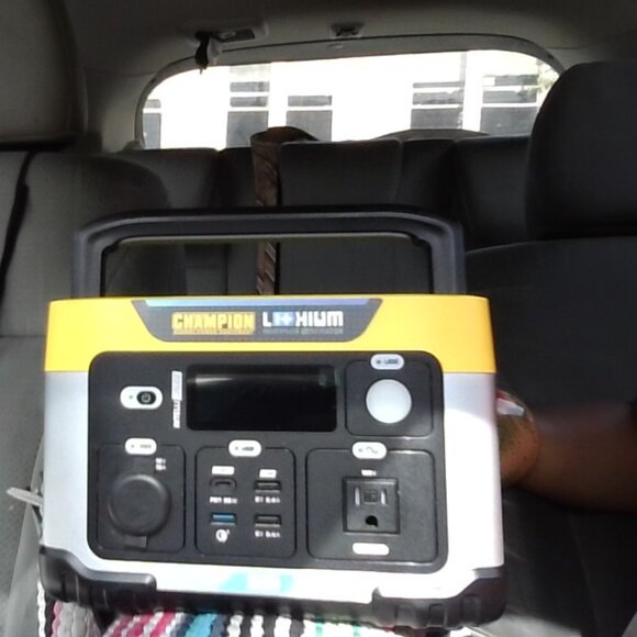 CHAMPION POWER EQUIPMENT Portable and Inverter Generator: 300 W Rated Watt, 600 - Picture 1 of 9